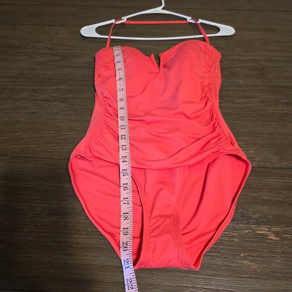 Tommy Bahama PEARL SOLIDS V-WIRE SHIRRED BANDEAU ONE-PIECE SWIMSUIT NWT Coral - Picture 3 of 10